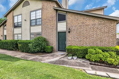 332 W Harwood Road #B, Hurst, TX 76054 - Photo 3