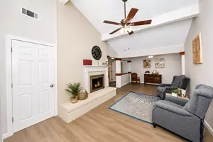 133 Oakhurst Dr, Bedford, TX 76022 - Photo 15