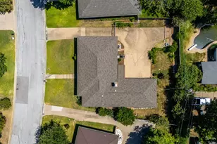 6808 Winchester Ct, Fort Worth, TX 76133 - Photo 37
