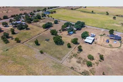 805 S Swanson Road, Mineral Wells, TX 76067 - Photo 27