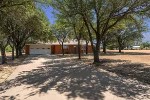 805 S Swanson Rd, Mineral Wells, TX 76067 - Photo 1