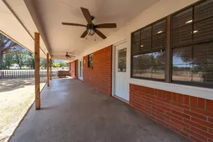 805 S Swanson Rd, Mineral Wells, TX 76067 - Photo 5