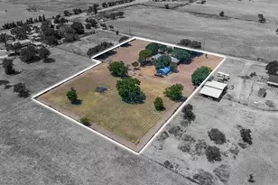 805 S Swanson Rd, Mineral Wells, TX 76067 - Photo 1