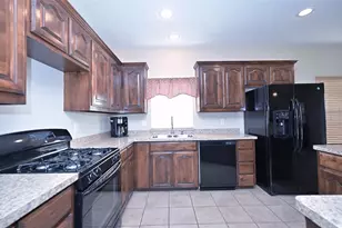 5300 Britton Ridge Ln, Fort Worth, TX 76179 - Photo 5