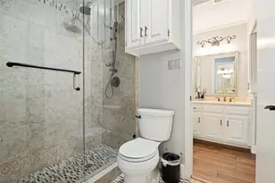 2401 Radcliffe Dr, Arlington, TX 76012 - Photo 17