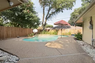2401 Radcliffe Dr, Arlington, TX 76012 - Photo 23