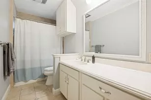 2401 Radcliffe Dr, Arlington, TX 76012 - Photo 21