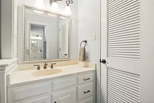 2401 Radcliffe Dr, Arlington, TX 76012 - Photo 19