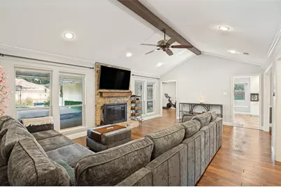 2401 Radcliffe Drive, Arlington, TX 76012 - Photo 9