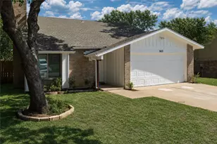 3615 Ravenhill Ln, Arlington, TX 76016 - Photo 3