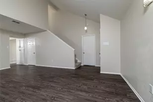 3615 Ravenhill Ln, Arlington, TX 76016 - Photo 9