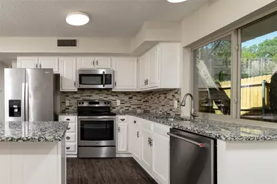 3615 Ravenhill Lane, Arlington, TX 76016 - Photo 19