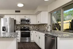 3615 Ravenhill Ln, Arlington, TX 76016 - Photo 19
