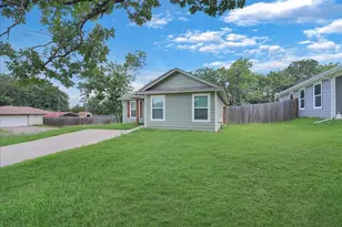 501 E Day St, Denison, TX 75021 - Photo 1