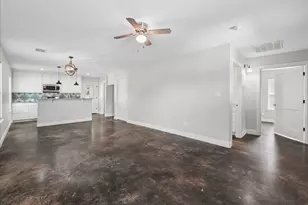 501 E Day St, Denison, TX 75021 - Photo 5