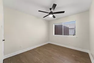1064 The Meadows Pkwy, DeSoto, TX 75115 - Photo 31