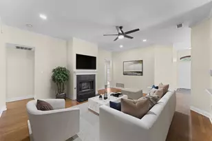 1064 The Meadows Pkwy, DeSoto, TX 75115 - Photo 17