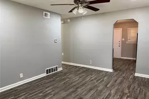 2506 Normont Cir, Fort Worth, TX 76103 - Photo 3