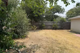 2507 Normont Cir, Fort Worth, TX 76103 - Photo 17
