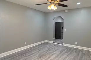 2507 Normont Cir, Fort Worth, TX 76103 - Photo 3