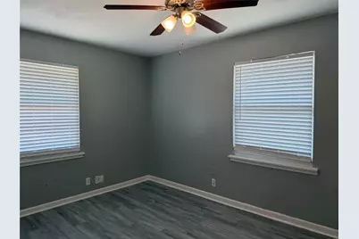 2507 Normont Circle, Fort Worth, TX 76103 - Photo 11