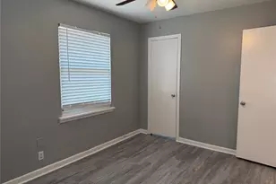 2507 Normont Cir, Fort Worth, TX 76103 - Photo 13