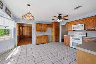 521 McCraw Ln, Denison, TX 75021 - Photo 5