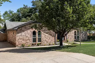 4825 Barnett St, Fort Worth, TX 76103 - Photo 1