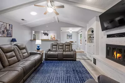 4825 Barnett Street, Fort Worth, TX 76103 - Photo 11
