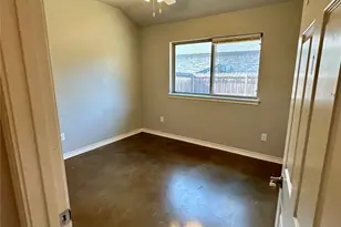 134 Dennis Dr, Azle, TX 76020 - Photo 7