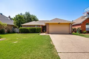 1413 Mockingbird Ln, DeSoto, TX 75115 - Photo 1