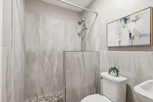 8430 Brittania Way, Dallas, TX 75243 - Photo 17