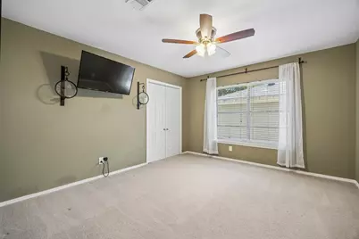 9077 Longmont Drive, Dallas, TX 75238 - Photo 19