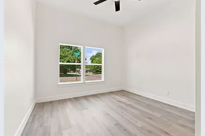214 D Street, Whitesboro, TX 76273 - Photo 23