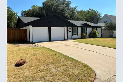 136 Jill Ann Drive, Burleson, TX 76028 - Photo 23