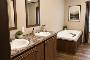 152 Lake Shadows Cir, Gun Barrel City, TX 75156 - Photo 5