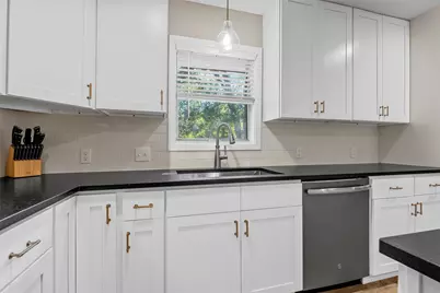 2330 Oak Cliff Drive, Waco, TX 76710 - Photo 13