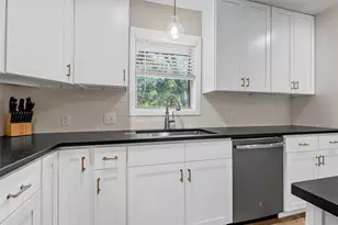 2330 Oak Cliff Dr, Waco, TX 76710 - Photo 13