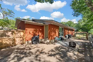 2330 Oak Cliff Dr, Waco, TX 76710 - Photo 29