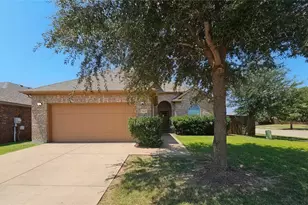 1017 Meadow Green Ct, Princeton, TX 75407 - Photo 3
