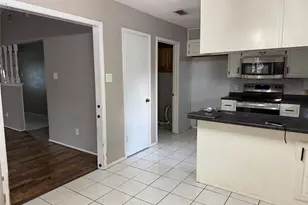 3406 NE 11th St, Mineral Wells, TX 76067 - Photo 9