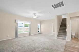 364 Ridgeland Oaks Dr, Fort Worth, TX 76120 - Photo 11