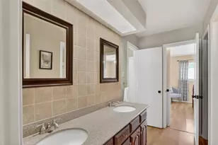 8261 Club Meadows Dr, Dallas, TX 75243 - Photo 21