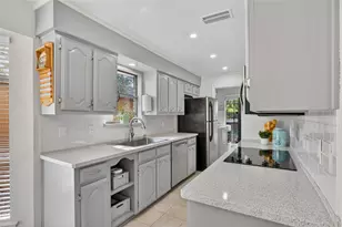 8261 Club Meadows Dr, Dallas, TX 75243 - Photo 9