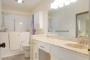 602 S Hall St, Clarksville, TX 75426 - Photo 11