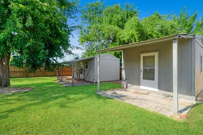 602 S Hall Street, Clarksville, TX 75426 - Photo 21