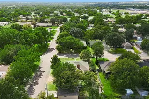 112 Diane Dr, Sanger, TX 76266 - Photo 37