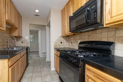 2906 Harvard Street N, Irving, TX 75062 - Photo 15