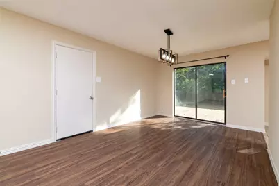 2906 Harvard Street N, Irving, TX 75062 - Photo 9
