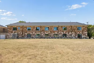 1200 E Maddox Avenue, Fort Worth, TX 76104 - Photo 1